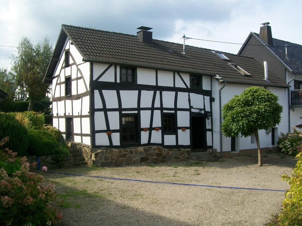 Villa Authentiek Eifelhuis Hecken Zimmer foto